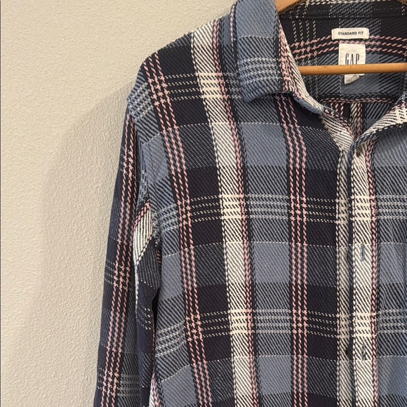 GAP Blue and White Plaid Button-Down Shirt - Picture 7 of 11
